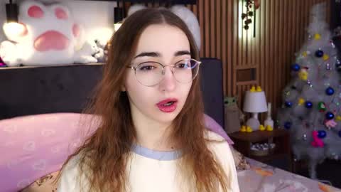 Snapshot of polly_bee chatting on January 2026 07:23:01 AM Polly online show from January 2026 07:23:01 AM