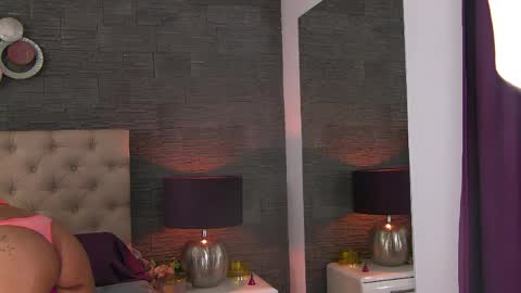 Snapshot of polly_curiouss chatting on May 2026 04:03:01 PM polly_curiouss online show from May 2026 04:03:01 PM