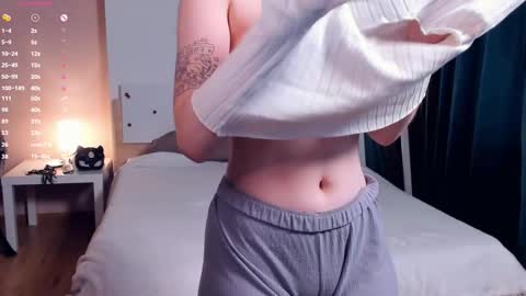 Snapshot of polly_dollie_ chatting on October 2025 09:07:01 AM Renet online show from October 2025 09:07:01 AM