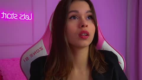 Polly online show from May 2026 06:13:02 PM