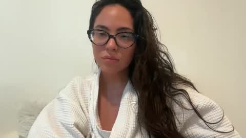 Snapshot of pollyyypocket chatting on November 2025 07:38:01 PM Polly Pocket online show from November 2025 07:38:01 PM