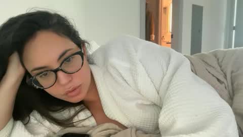 Polly Pocket online show from November 2025 03:45:02 PM