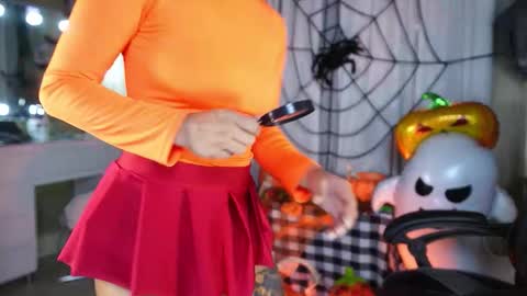 Snapshot of polvodeestrellas_ chatting on October 2025 11:28:02 PM - Help me Reach 100 thumbs up online show from October 2025 11:28:02 PM