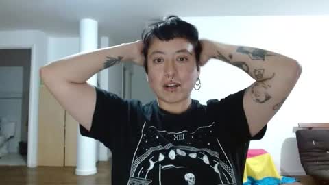 Poly online show from December 2025 12:26:02 AM