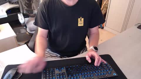 Dave online show from October 2025 08:40:02 AM