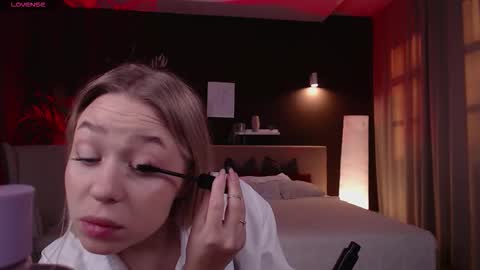 Eva online show from October 2025 01:11:01 AM