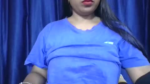 Snapshot of poojalady chatting on May 2026 06:00:01 AM poojalady online show from May 2026 06:00:01 AM