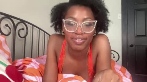 Snapshot of popasprincess chatting on May 2026 05:29:01 PM princess online show from May 2026 05:29:01 PM