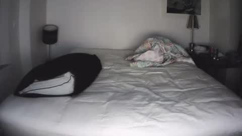 popfizzt online show from October 2025 03:07:01 AM