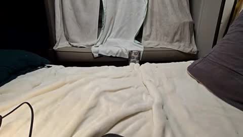 Snapshot of poppunk4life chatting on November 2025 08:41:02 PM Kyle online show from November 2025 08:41:02 PM