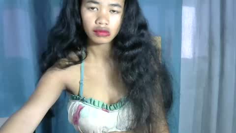Snapshot of poppy_kelley chatting on May 2026 05:02:02 AM Lilly online show from May 2026 05:02:02 AM