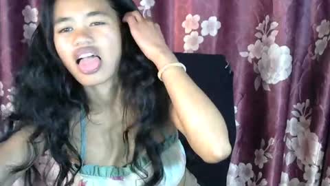 Snapshot of poppy_kelley chatting on June 2026 12:22:01 PM Lilly online show from June 2026 12:22:01 PM