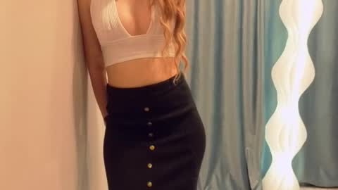 April online show from November 2025 06:32:01 PM