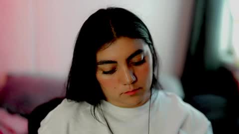 Snapshot of poppykens chatting on May 2026 08:27:02 PM Poppy Kensington online show from May 2026 08:27:02 PM
