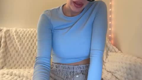 Poppy Knox online show from November 2025 12:53:01 AM