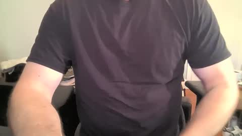 Snapshot of pornaddicted8 chatting on January 2025 05:05:01 PM i heart porn online show from January 2025 05:05:01 PM