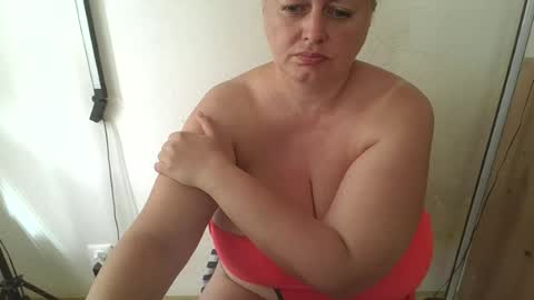 Snapshot of pornbusty chatting on July 2026 08:10:02 AM MelissOfficial online show from July 2026 08:10:02 AM