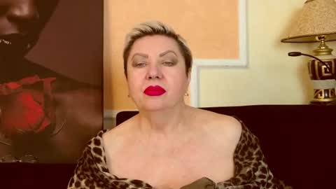Snapshot of posh_lady chatting on June 2026 08:12:02 PM LADY POSH online show from June 2026 08:12:02 PM