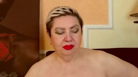 Snapshot of posh_lady chatting on July 2026 08:37:01 PM LADY POSH online show from July 2026 08:37:01 PM