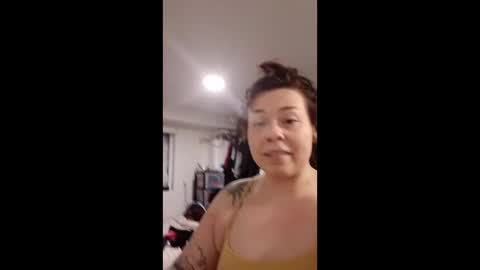 Snapshot of posionedxpeach chatting on February 2026 03:37:01 AM posionedxpeach online show from February 2026 03:37:01 AM