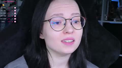 Robyn online show from November 2025 09:24:02 PM