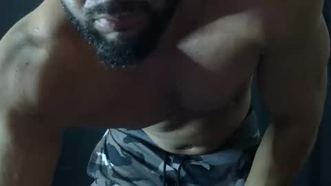 Snapshot of powerdmuscle chatting on May 2026 10:15:02 PM powerdmuscle online show from May 2026 10:15:02 PM