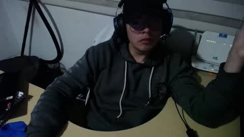 powerfulzeus2 online show from November 2025 03:23:01 AM