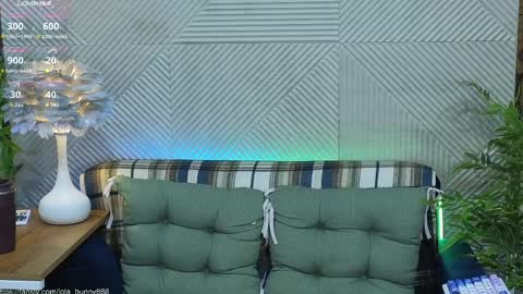 Lola online show from April 2026 06:19:01 AM