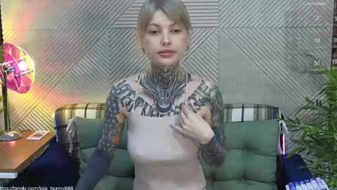 Lola online show from May 2026 04:31:01 AM