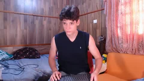 Snapshot of powertwinky chatting on December 2024 09:33:01 PM chris independent  online show from December 2024 09:33:01 PM