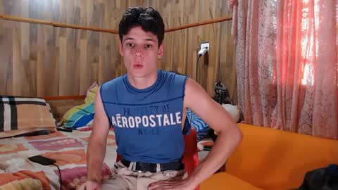 Snapshot of powertwinky chatting on January 2025 09:44:02 PM chris independent  online show from January 2025 09:44:02 PM