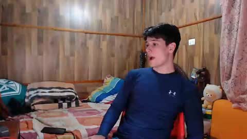 Snapshot of powertwinky chatting on January 2025 05:19:02 AM chris independent  online show from January 2025 05:19:02 AM