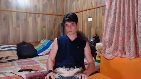 Snapshot of powertwinky chatting on February 2025 05:53:02 AM chris independent  online show from February 2025 05:53:02 AM