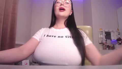 Lina online show from March 2025 09:35:02 AM