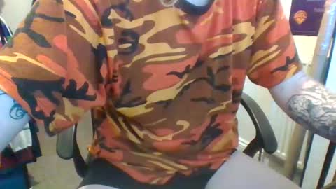 Snapshot of pr3ttyxlu5h chatting on February 2025 09:32:02 AM pr3ttyxlu5h online show from February 2025 09:32:02 AM