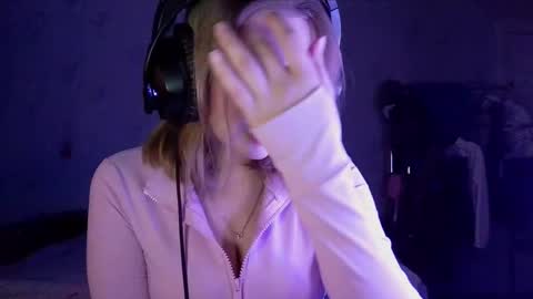 Snapshot of pr_in_cess_ chatting on September 2025 08:32:02 PM pr_in_cess_ online show from September 2025 08:32:02 PM