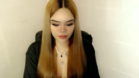 MAXXINE online show from September 2025 05:56:01 AM