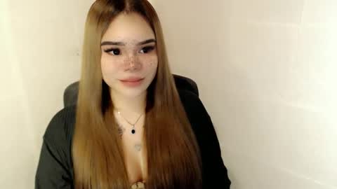 MAXXINE online show from February 2026 10:01:02 AM