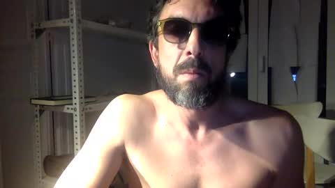 Snapshot of precum3d chatting on October 2025 12:33:02 AM PRECUM online show from October 2025 12:33:02 AM