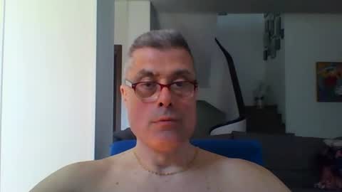 Snapshot of prendimisubito chatting on May 2026 12:21:02 PM prendimisubito online show from May 2026 12:21:02 PM