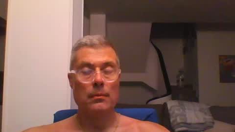 Snapshot of prendimisubito chatting on July 2026 11:45:02 PM prendimisubito online show from July 2026 11:45:02 PM