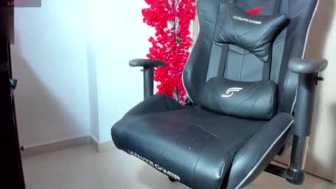 Snapshot of pressure_xxx_420 chatting on February 2026 09:58:01 AM PRESSURE online show from February 2026 09:58:01 AM