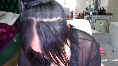 Yasmine pretty online show from January 2025 09:18:02 AM