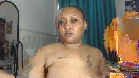 Snapshot of pretty_annah chatting on April 2026 02:05:01 PM Annah online show from April 2026 02:05:01 PM