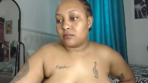 Snapshot of pretty_annah chatting on April 2026 08:28:02 AM Annah online show from April 2026 08:28:02 AM