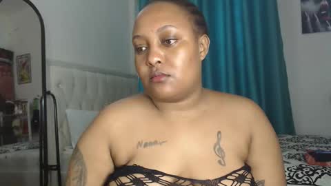 Snapshot of pretty_annah chatting on April 2026 06:44:01 AM Annah online show from April 2026 06:44:01 AM