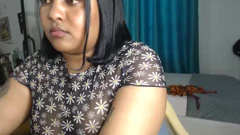 Snapshot of pretty_annah chatting on May 2026 06:11:02 AM Annah online show from May 2026 06:11:02 AM