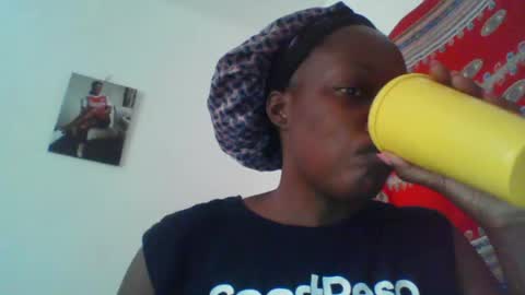 Snapshot of pretty_beib chatting on July 2026 06:41:02 AM Karol online show from July 2026 06:41:02 AM