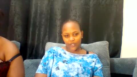 pretty_dee1 online show from May 2026 03:01:02 AM
