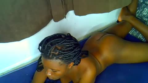 riri online show from November 2025 06:20:02 PM